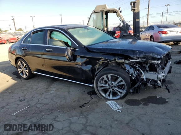 2019 Mercedes-Benz C 300 z VIN 55SWF8DB0KU310090, wystawiony jako Copart lot #78418004 z przebiegiem 123 227 mil mil oraz Szkoda całkowita • Salvage title. Historia ofert i sprzedaży dostępna na DreamBid. Obrazek 4.