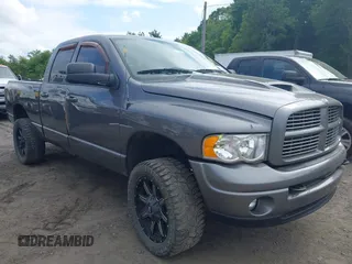 2004 Dodge 2500 SLT z VIN 1D7KU28D84J256134, wystawiony jako IAAI lot #42391213 z przebiegiem 199 682 mil mil oraz . Historia ofert i sprzedaży dostępna na DreamBid. Obrazek 1.