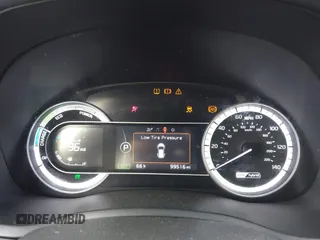 2017 Kia Niro FE with VIN KNDCB3LC1H5093432, listed as a IAAI auction lot 41464983 with 99,516 mi miles. Bid and sale history available at carsss.com. Image 7.
