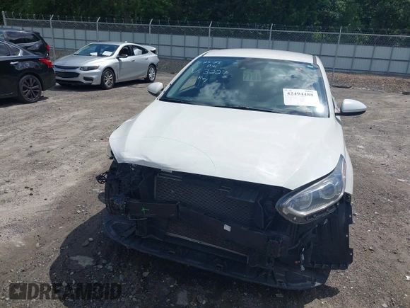 2019 Kia Forte LXS z VIN 3KPF24AD1KE133227, wystawiony jako IAAI lot #42494488 z przebiegiem 67 770 mil mil oraz . Historia ofert i sprzedaży dostępna na DreamBid. Obrazek 13.