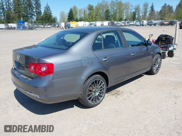 2006 Volkswagen Jetta Sedan Value Edition with VIN 3VWPF71K06M710458, listed as a IAAI auction lot 42045441 with 135,260 mi miles. Bid and sale history available at carsss.com. Image 4.
