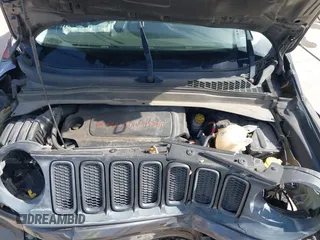 2016 Jeep Renegade Trailhawk with VIN ZACCJBCT9GPD44524, listed as a IAAI auction lot 41729209 with 96,619 mi miles and . Bid and sale history available at carsss.com. Image 10.