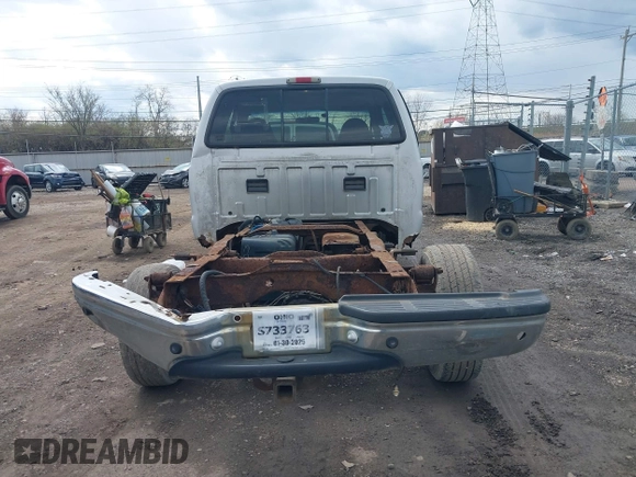 2001 Ford F-250 XL z VIN 1FTNX21L41EA04501, wystawiony jako IAAI lot #41857447 z przebiegiem 291 556 mil mil oraz . Historia ofert i sprzedaży dostępna na DreamBid. Obrazek 17.