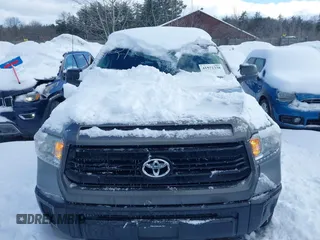 2014 Toyota Tundra 4WD Truck SR with VIN 5TFUM5F13EX051817, listed as a IAAI auction lot 41572338 with 138,459 mi miles. Bid and sale history available at carsss.com. Image 12.