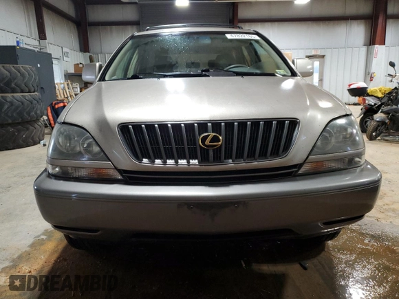 1999 Lexus RX 300 Luxury SUV with VIN JT6HF10U5X0022295, listed as a Copart auction lot 47822185 with 204,243 mi miles and Clean Title. Bid and sale history available at carsss.com. Image 5.