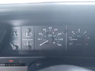 1994 Ford Explorer z VIN 1FMCU24X4RUC05892, wystawiony jako IAAI lot #41564472 z przebiegiem 510 872 mil mil oraz . Historia ofert i sprzedaży dostępna na DreamBid. Obrazek 7.