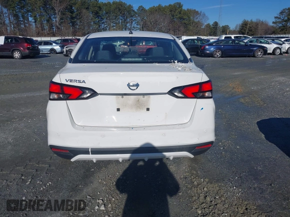 2020 Nissan Versa S z VIN 3N1CN8DV7LL860331, wystawiony jako IAAI lot #41259933 z przebiegiem 78 447 mil mil oraz . Historia ofert i sprzedaży dostępna na DreamBid. Obrazek 16.