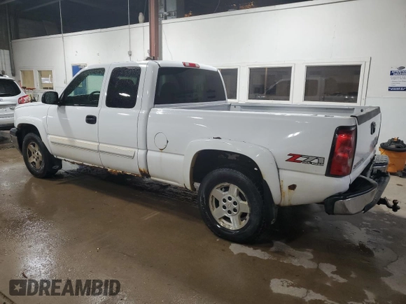 2005 Chevrolet Silverado 1500 Z71 with VIN 1GCEK19Z55Z202021, listed as a Copart auction lot 54431745 with 226,516 mi miles and Clean Title. Bid and sale history available at carsss.com. Image 2.