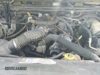 2008 Jeep Wrangler Unlimited X z VIN 1J4GA39138L509500, wystawiony jako IAAI lot #43035206 z przebiegiem 170 506 mil mil oraz . Historia ofert i sprzedaży dostępna na DreamBid. Obrazek 19.