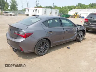 2020 Acura ILX Premium with VIN 19UDE2F81LA006207, listed as a IAAI auction lot 42420093 with 61,127 mi miles and . Bid and sale history available at DreamBid. Image 4.