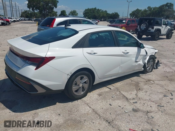 2025 Hyundai Elantra SE with VIN KMHLL4DG9SU861154, listed as a IAAI auction lot 42591870 with 7,070 mi miles and . Bid and sale history available at DreamBid. Image 4.