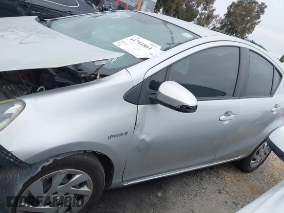 2016 Toyota Prius One with VIN JTDKDTB3XG1122990, listed as a IAAI auction lot 41791861 with Not Provided miles. Bid and sale history available at carsss.com. Image 15.