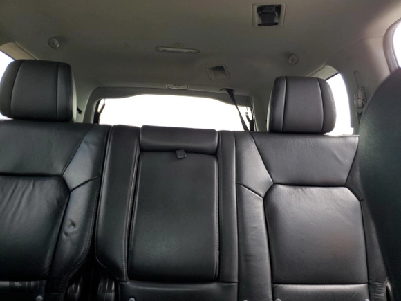 2015 Honda Pilot EX-L z VIN 5FNYF3H53FB030588, wystawiony jako Copart lot #84428534 z przebiegiem 204 831 mil mil oraz Szkoda całkowita • Salvage title. Historia ofert i sprzedaży dostępna na DreamBid. Obrazek 10.