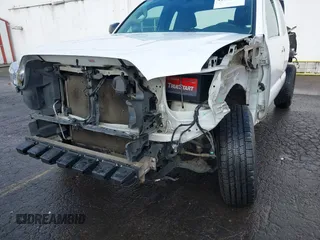 2016 Toyota Tacoma SR with VIN 5TFRX5GN0GX071038, listed as a IAAI auction lot 41176395 with 160,803 mi miles and . Bid and sale history available at DreamBid. Image 6.