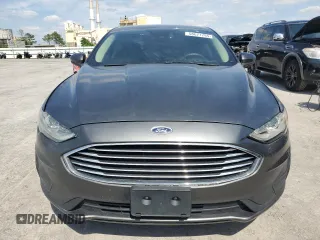 2020 Ford Fusion SE with VIN 3FA6P0HD5LR125762, listed as a Copart auction lot 58671795 with 179,508 mi miles and Clean title. Bid and sale history available at DreamBid. Image 5.