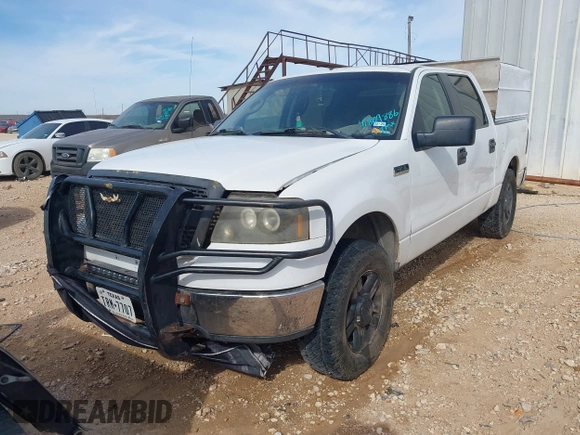 2008 Ford F-150 XLT z VIN 1FTPW14VX8KC56557, wystawiony jako IAAI lot #41809886 z przebiegiem 231 174 mil mil oraz . Historia ofert i sprzedaży dostępna na DreamBid. Obrazek 12.