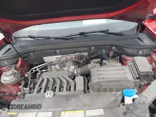 2021 Volkswagen Atlas SE z VIN 1V2HR2CAXMC574861, wystawiony jako IAAI lot #42139105 z przebiegiem 61 098 mil mil oraz . Historia ofert i sprzedaży dostępna na DreamBid. Obrazek 10.