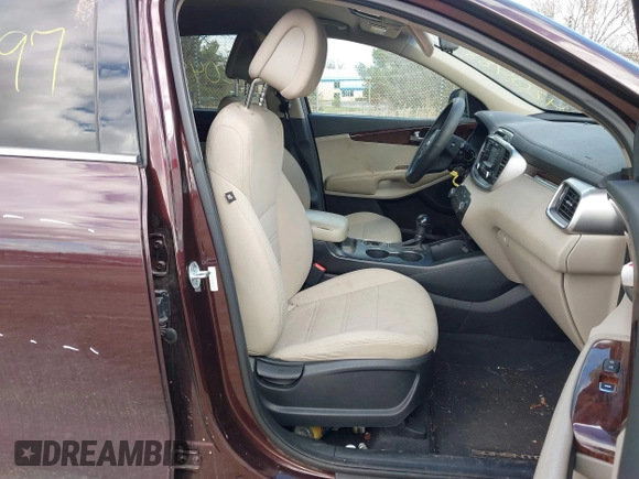2016 Kia Sorento LX with VIN 5XYPGDA53GG037477, listed as a IAAI auction lot 42048897 with 124,482 mi miles and . Bid and sale history available at DreamBid. Image 5.