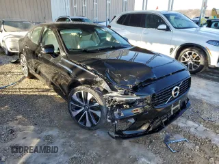 2022 Volvo S60 Momentum with VIN 7JRL12TZ5NG158124, listed as a Copart auction lot 87579885 with 31,035 mi miles and Clean Title. Bid and sale history available at carsss.com. Image 4.