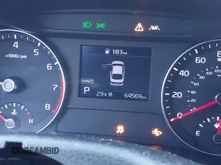 2020 Kia Forte GT-Line z VIN 3KPF34AD7LE167672, wystawiony jako IAAI lot #41312641 z przebiegiem 64 569 mil mil oraz . Historia ofert i sprzedaży dostępna na DreamBid. Obrazek 7.