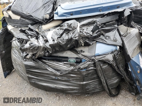 2023 Land Rover Defender S z VIN SALEJ7EXXP2129209, wystawiony jako Copart lot #75870424 z przebiegiem Nie podano mil oraz Nie do naprawy • Non repairable. Historia ofert i sprzedaży dostępna na DreamBid. Obrazek 9.