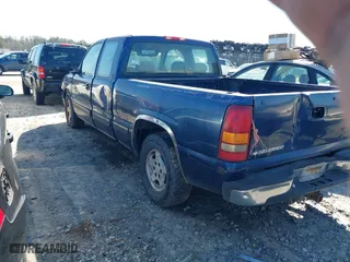 1999 Chevrolet Silverado 1500 LS with VIN 2GCEC19V1X1144026, listed as a IAAI auction lot 41398552 with 216,068 mi miles. Bid and sale history available at carsss.com. Image 3.