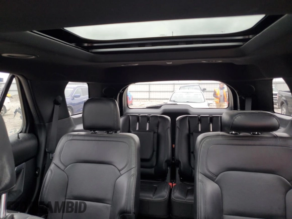 2019 Ford Explorer Limited z VIN 1FM5K8FH6KGB52401, wystawiony jako Copart lot #85208344 z przebiegiem 105 006 mil mil oraz Szkoda całkowita • Salvage title. Historia ofert i sprzedaży dostępna na DreamBid. Obrazek 10.