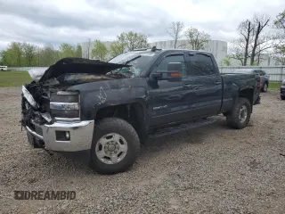 2015 Chevrolet Silverado 3500HD LT z VIN 1GC4KZCG5FF671954, wystawiony jako Copart lot #56741195 z przebiegiem Nie podano mil oraz Szkody całkowita. Historia ofert i sprzedaży dostępna na DreamBid. Obrazek 1.