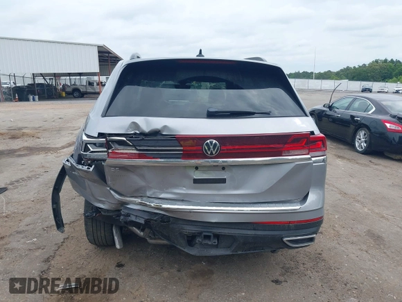 2024 Volkswagen Atlas SE with VIN 1V2WR2CA6RC574936, listed as a IAAI auction lot 42257308 with 23,370 mi miles and . Bid and sale history available at DreamBid. Image 16.