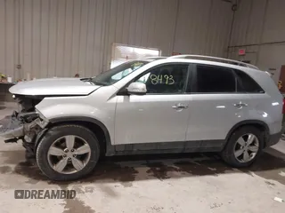 2012 Kia Sorento EX with VIN 5XYKU4A29CG285803, listed as a IAAI auction lot 41588493 with 171,891 mi miles. Bid and sale history available at carsss.com. Image 14.
