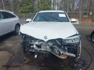 2021 BMW X3 M40i with VIN 5UXTY9C02M9E56106, listed as a IAAI auction lot 41465476 with 1 mi miles. Bid and sale history available at carsss.com. Image 11.