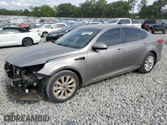 2018 Kia Optima LX z VIN 5XXGT4L30JG263799, wystawiony jako Copart lot #55140215 z przebiegiem 41 982 mil mil oraz Szkoda całkowita • Salvage title. Historia ofert i sprzedaży dostępna na DreamBid. Obrazek 1.