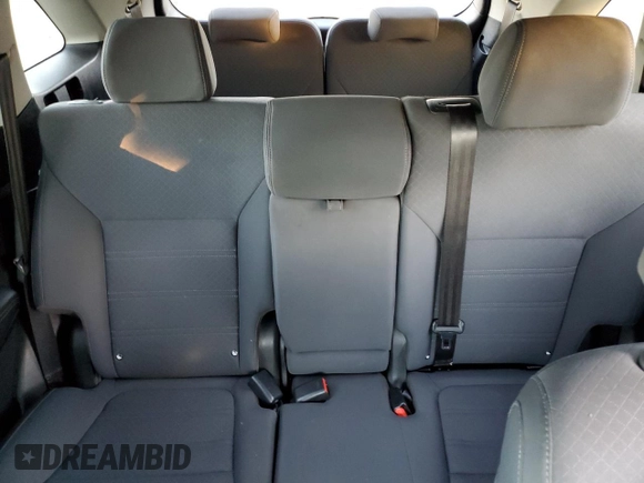 2019 Kia Sorento LX z VIN 5XYPG4A57KG599259, wystawiony jako Copart lot #83799344 z przebiegiem 86 092 mil mil oraz Czysty tytuł • Clean title. Historia ofert i sprzedaży dostępna na DreamBid. Obrazek 10.