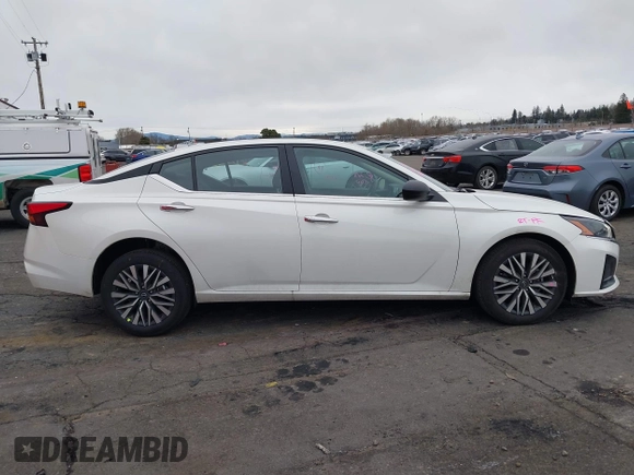 2025 Nissan Altima SV with VIN 1N4BL4DW2SN356659, listed as a IAAI auction lot 41644273 with 1,790 mi miles and . Bid and sale history available at DreamBid. Image 14.