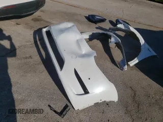 2021 Tesla Model Y Long Range z VIN 5YJYGDEE2MF100232, wystawiony jako Copart lot #50183425 z przebiegiem 95 527 mil mil oraz Szkoda całkowita • Salvage title. Historia ofert i sprzedaży dostępna na DreamBid. Obrazek 13.