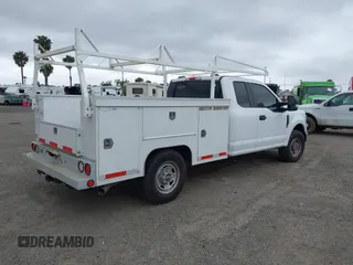 2022 Ford F-250 XL with VIN 1FD7X2A65NED19425, listed as a IAAI auction lot 42178334 with 64,857 mi miles and . Bid and sale history available at DreamBid. Image 4.