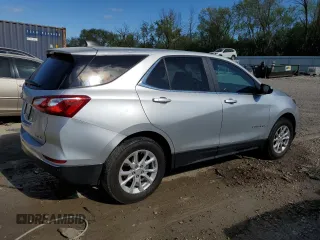 2021 Chevrolet Equinox LT z VIN 3GNAXUEV8MS130867, wystawiony jako Copart lot #56653705 z przebiegiem 42 510 mil mil oraz Szkoda całkowita • Salvage title. Historia ofert i sprzedaży dostępna na DreamBid. Obrazek 3.