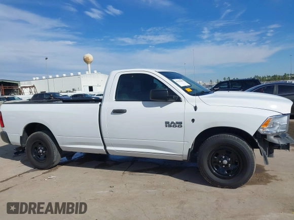 2017 Ram 1500 Tradesman с VIN 3C6JR6DG9HG654689, выставлен на аукционе IAAI как лот 41352489 с пробегом 47 653 миль миль и . История ставок и продаж доступна на DreamBid. Изображение 14.