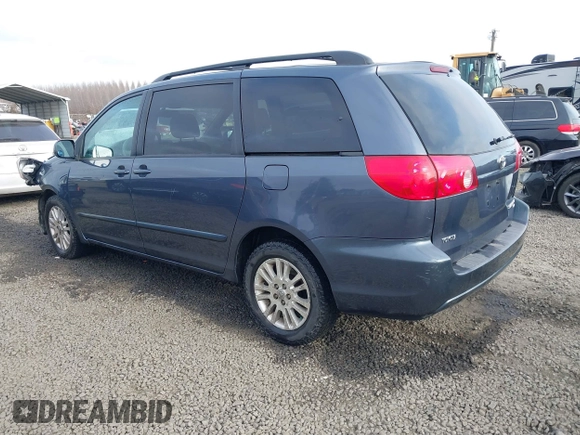 2008 Toyota Sienna XLE with VIN 5TDBK22C98S017300, listed as a IAAI auction lot 41433777 with 248,602 mi miles. Bid and sale history available at carsss.com. Image 3.