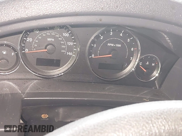 2010 Jeep Commander Sport z VIN 1J4RG4GK0AC105228, wystawiony jako IAAI lot #42558376 z przebiegiem Nie podano mil oraz . Historia ofert i sprzedaży dostępna na DreamBid. Obrazek 16.