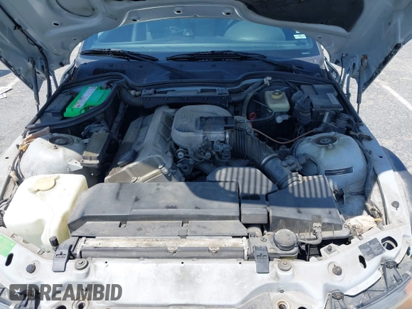 1996 BMW 3 Series Z3 1.9 with VIN 4USCH7326TLB70570, listed as a IAAI auction lot 42178179 with 84,341 mi miles and . Bid and sale history available at carsss.com. Image 10.