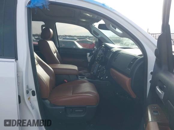 2012 Toyota Tundra 4WD Truck LTD with VIN 5TFHW5F15CX263868, listed as a IAAI auction lot 41669970 with 249,961 mi miles. Bid and sale history available at carsss.com. Image 5.