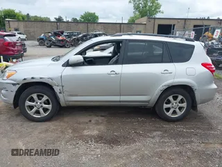 2010 Toyota RAV4 Limited z VIN 2T3DK4DV1AW029240, wystawiony jako IAAI lot #42650723 z przebiegiem 228 116 mil mil oraz . Historia ofert i sprzedaży dostępna na DreamBid. Obrazek 14.