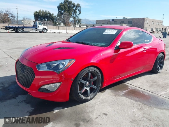 2013 Hyundai Genesis Coupe Track z VIN KMHHU6KJ4DU098623, wystawiony jako IAAI lot #41562667 z przebiegiem 120 690 mil mil oraz . Historia ofert i sprzedaży dostępna na DreamBid. Obrazek 6.