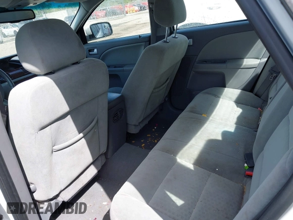 2007 Ford Five Hundred SEL z VIN 1FAHP24107G144667, wystawiony jako IAAI lot #41606069 z przebiegiem Nie podano mil oraz . Historia ofert i sprzedaży dostępna na DreamBid. Obrazek 8.