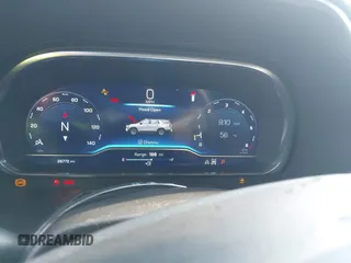 2024 Chevrolet Tahoe Z71 z VIN 1GNSKPKD8RR177147, wystawiony jako IAAI lot #42383508 z przebiegiem 28 772 mil mil oraz . Historia ofert i sprzedaży dostępna na DreamBid. Obrazek 7.