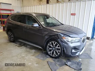 2021 BMW X1 sDrive28i z VIN WBXJG7C04M5S68209, wystawiony jako Copart lot #52099115 z przebiegiem 57 497 mil mil oraz Szkody całkowita. Historia ofert i sprzedaży dostępna na DreamBid. Obrazek 4.