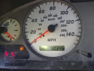 2001 Nissan Sentra SE z VIN 3N1BB51D61L127666, wystawiony jako IAAI lot #42400126 z przebiegiem 190 345 mil mil oraz . Historia ofert i sprzedaży dostępna na DreamBid. Obrazek 7.