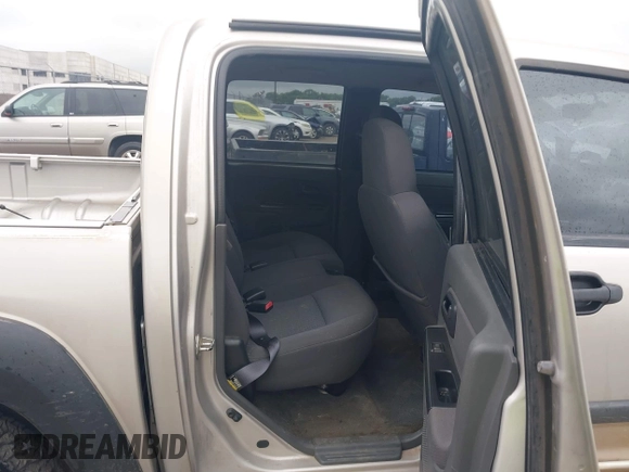 2006 Chevrolet Colorado 3LT with VIN 1GCDT136768212645, listed as a IAAI auction lot 42706198 with 113,559 mi miles and . Bid and sale history available at DreamBid. Image 8.