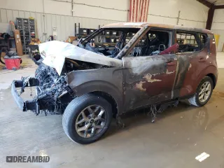 2024 Kia Soul LX with VIN KNDJ23AU3R7898079, listed as a Copart auction lot 45732825 with 0 mi miles and Non Repairable. Bid and sale history available at carsss.com. Image 1.